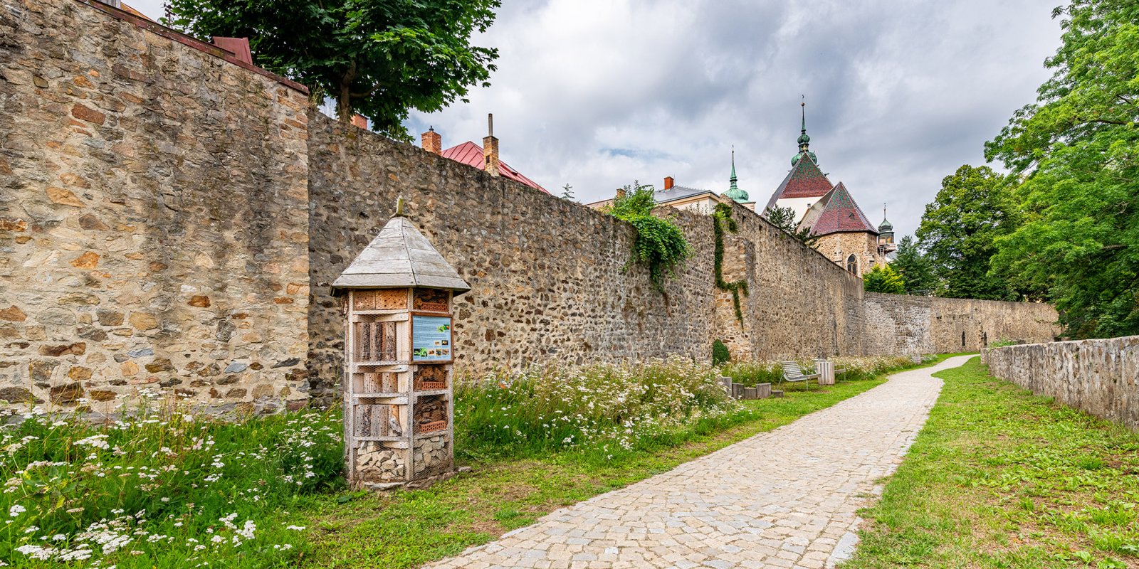 Hradební opevnění