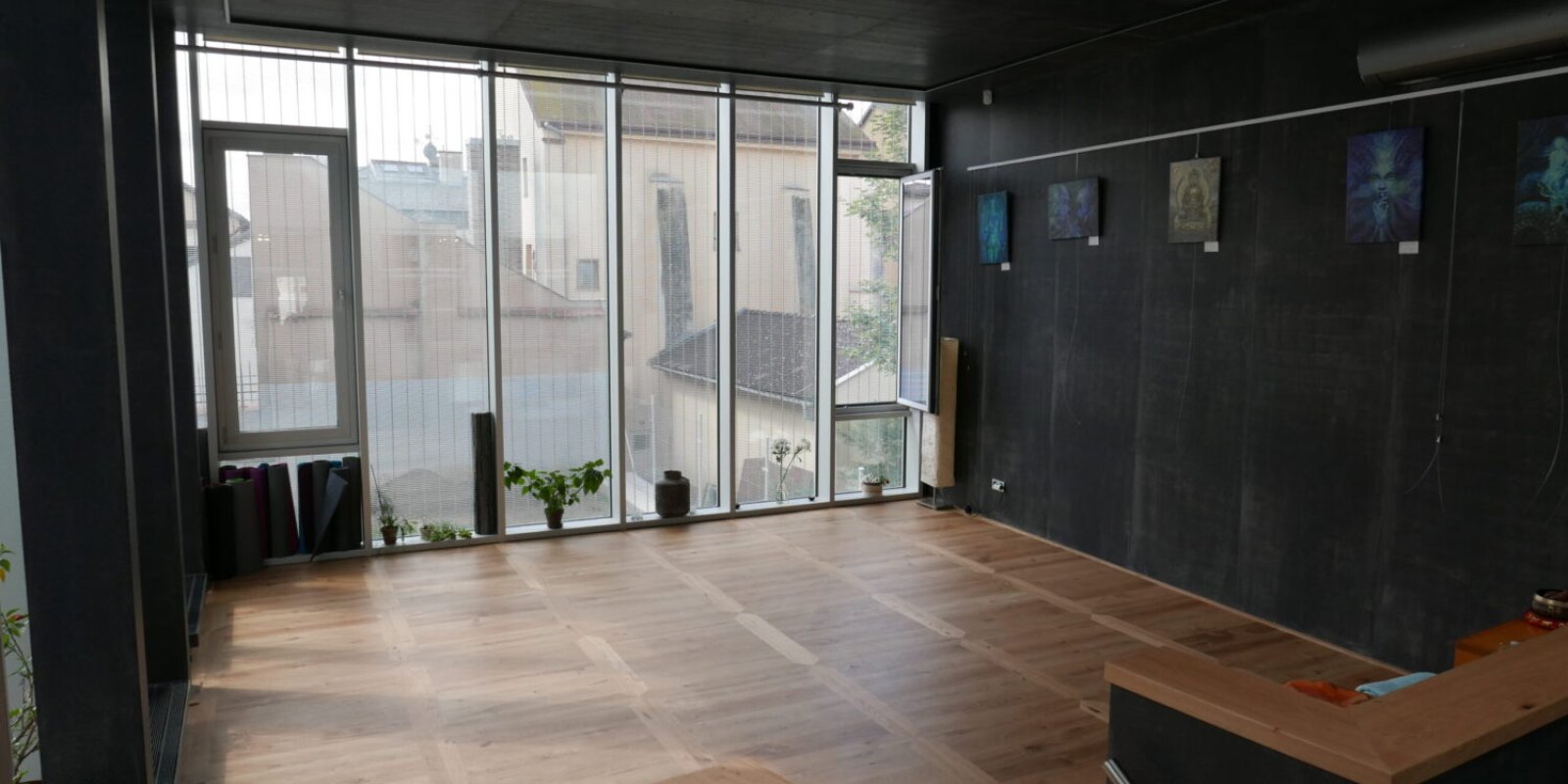 Novoroční core jóga s Ivou Pařízkovou      