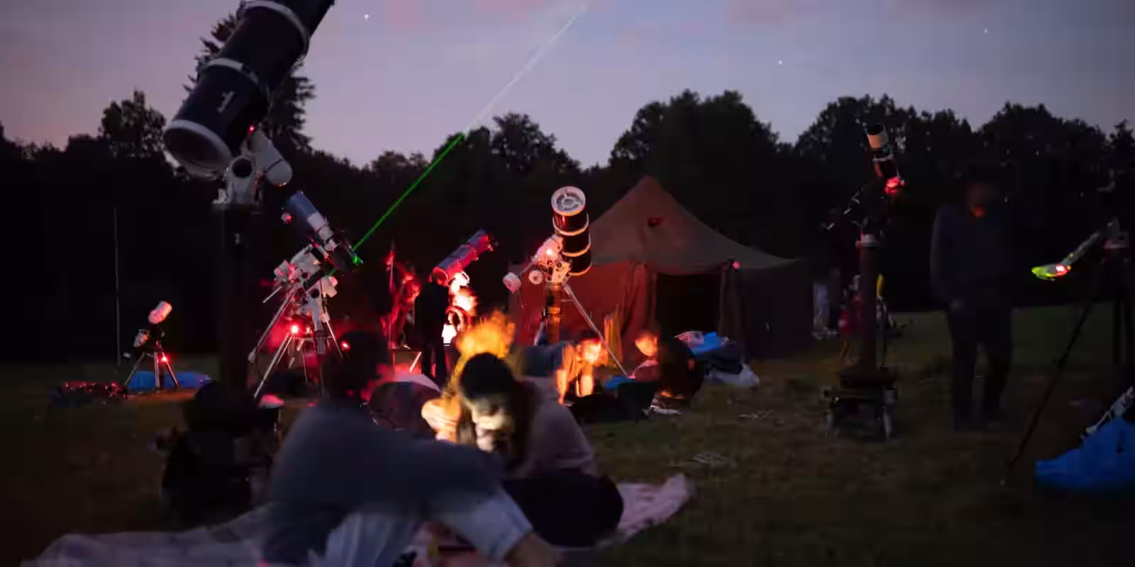 Pozorování noční oblohy          