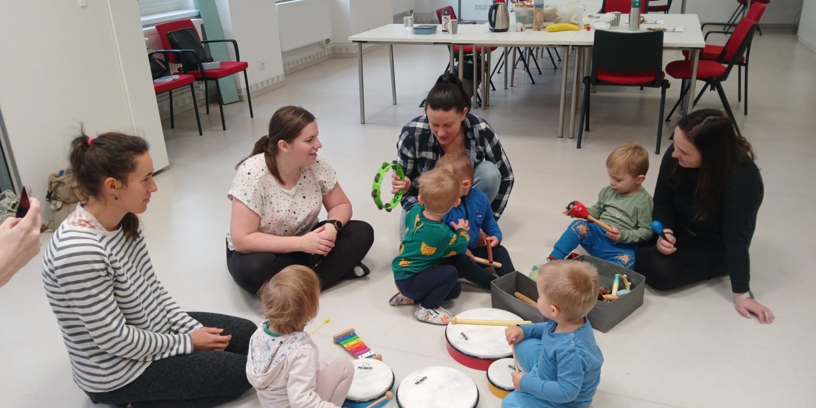 Mami, tati, pojďte si hrát