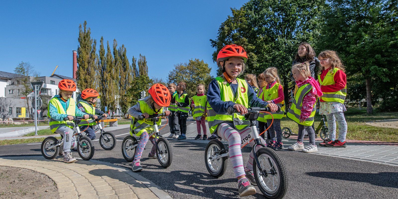 Stříbrným údolím na kole i koloběžce
